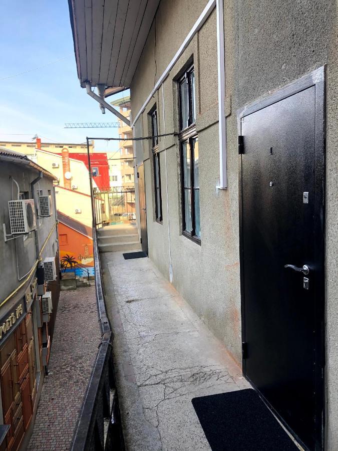 Gil Apartments, Korzo 7,2 Centre Ujhorod Exterior foto